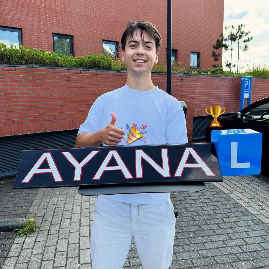 Spoed Rijopleiding Rijschool Amsterdam - Geslaagde leerling